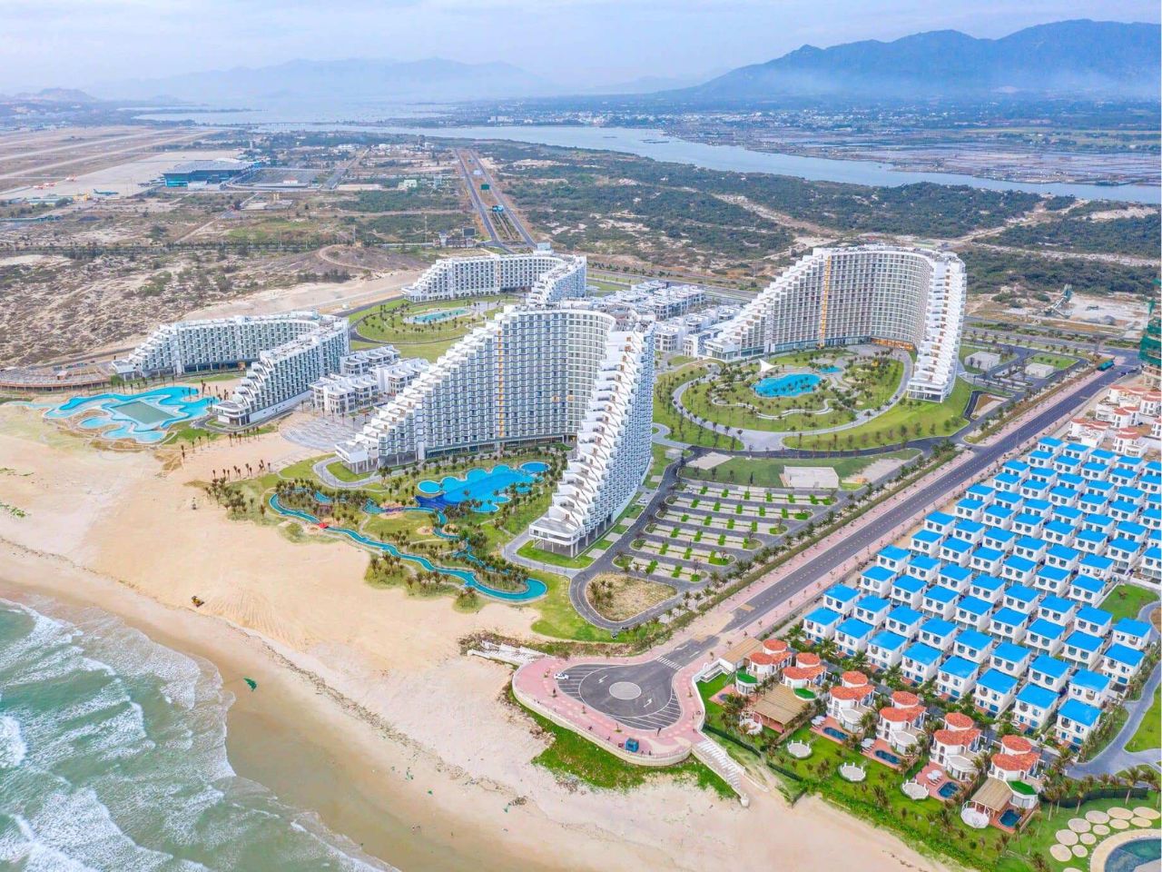 THE ARENA CAM RANH