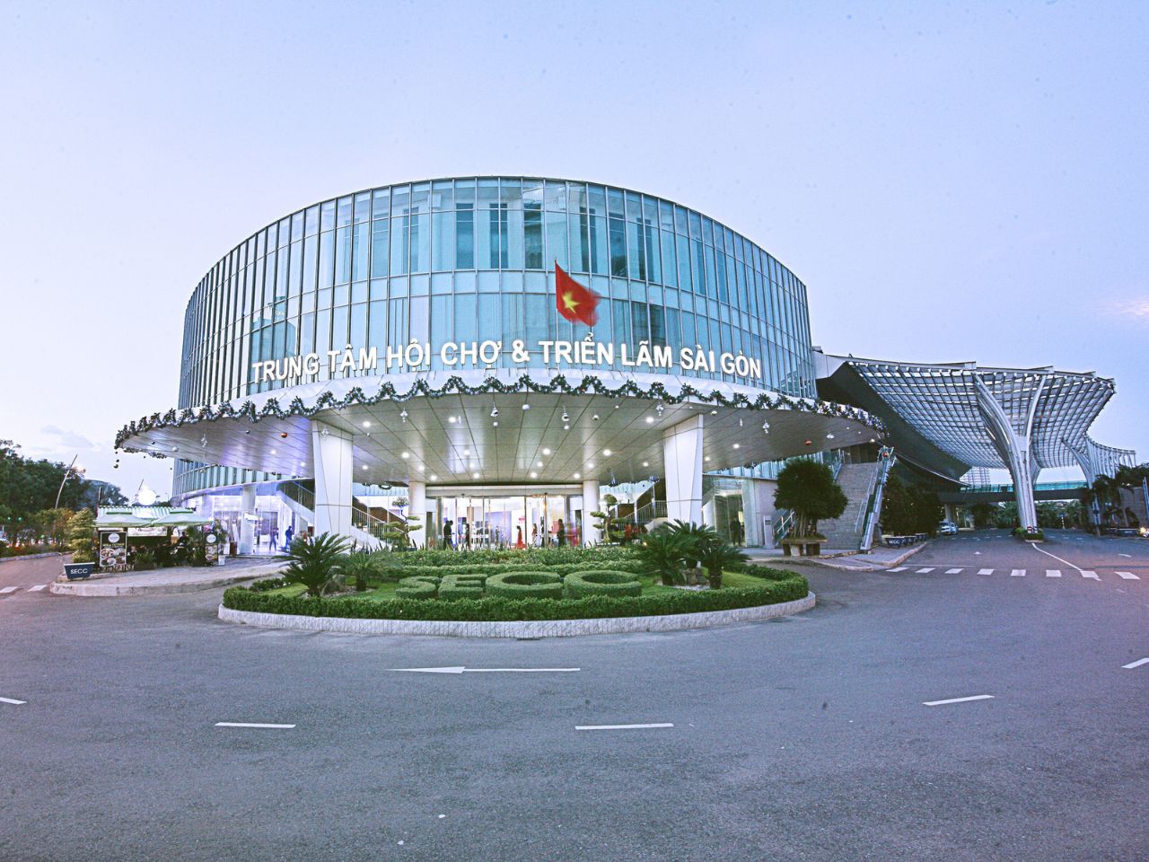 TRUNG TÂM TRIỂN LÃM HỒ CHÍ MINH