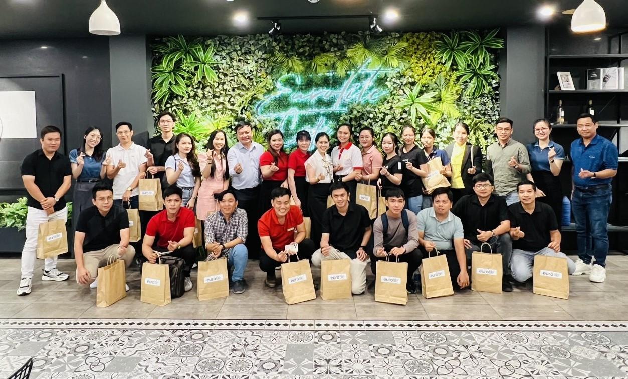 EUROTILE CENTER CẦN THƠ THU HÚT ĐÔNG ĐẢO ĐẠI LÝ, KIẾN TRÚC SƯ ĐẾN THAM QUAN VÀ TÌM HIỂU SẢN PHẨM MỚI