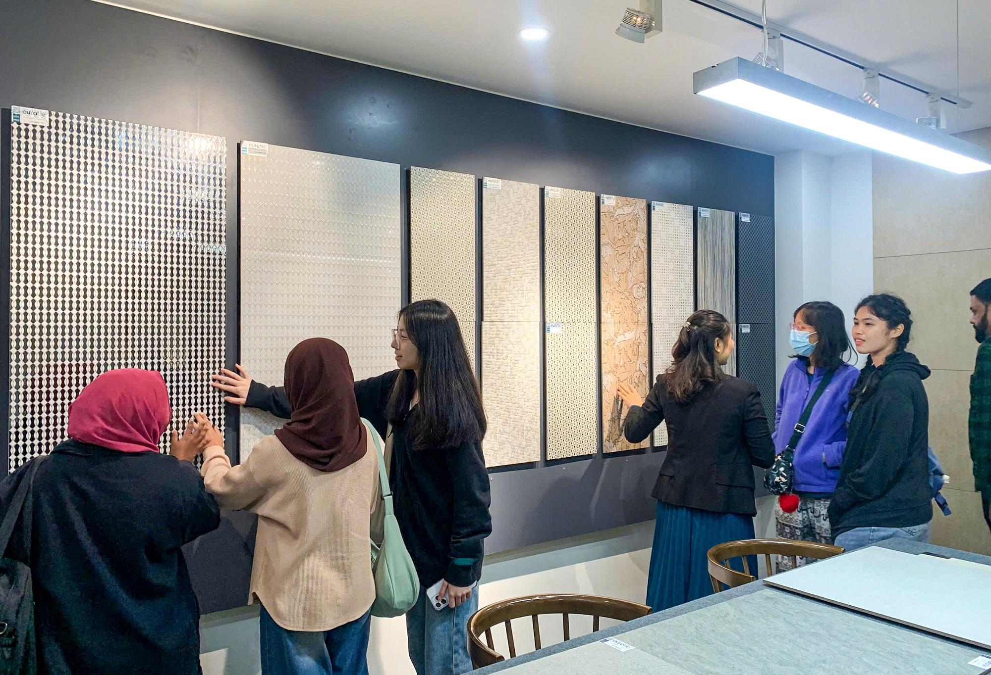 Eurotile-truon g-nanyang-sing apore-dai-hoc- hoa-binh-8.jpg