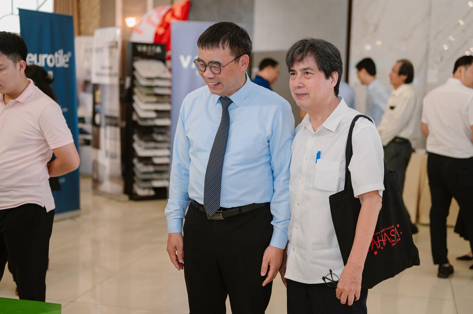 Eurotile-Hoi-K TS-tinh-Dong-N ai-7.jpg