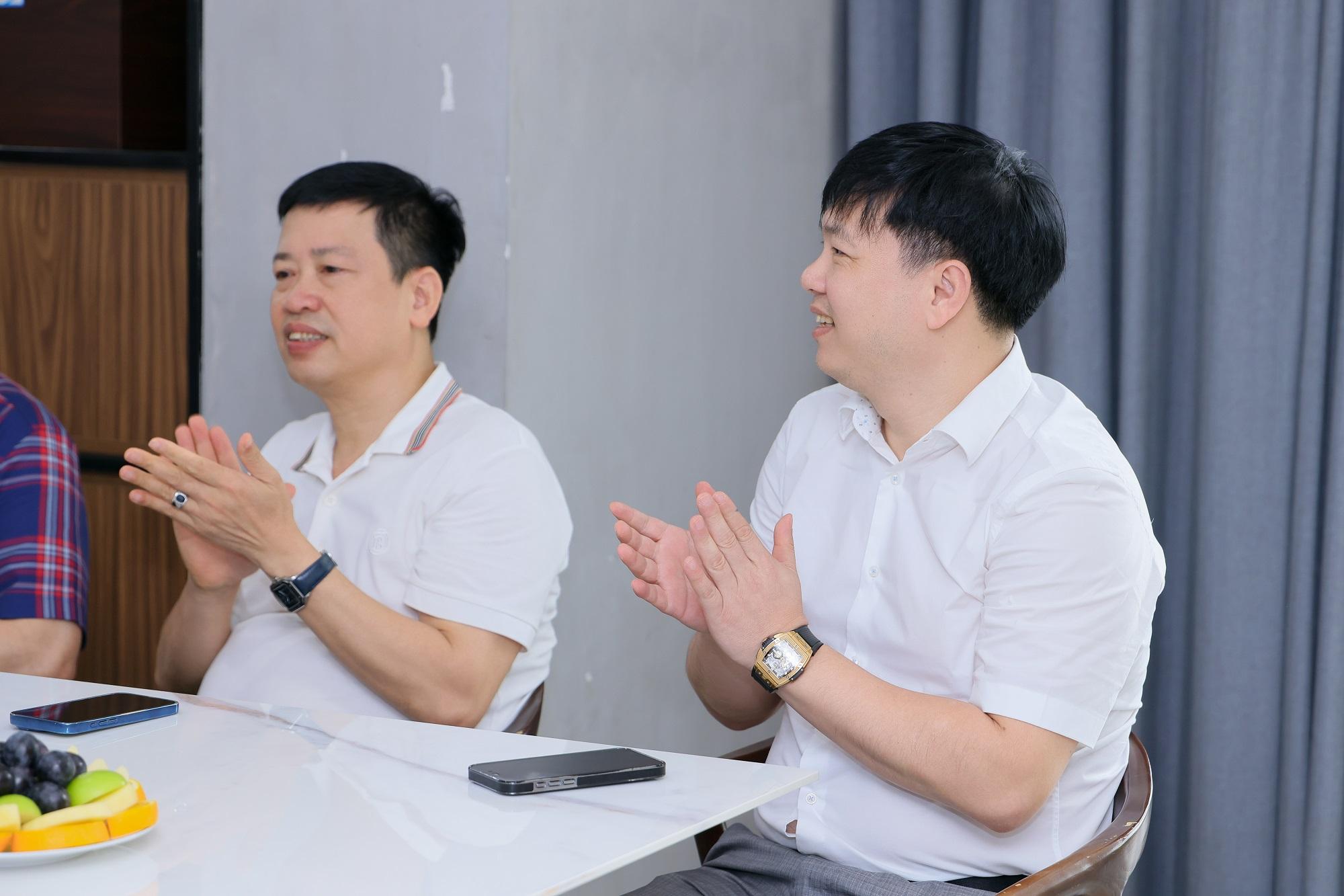 Eurotile-va-Ki en-Viet-4.jpg