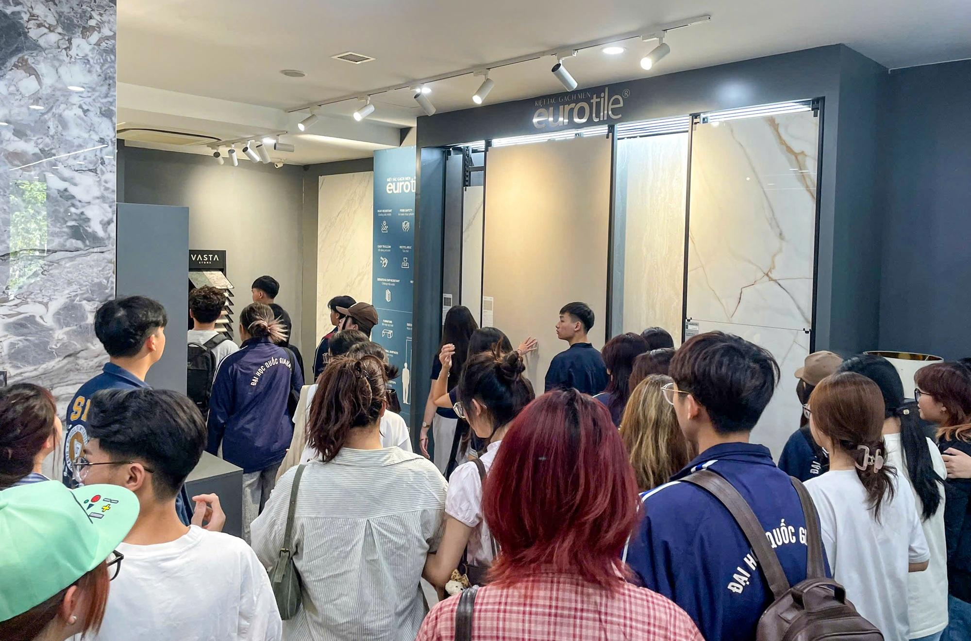 eurotile-cente r-ha-noi-4.jpg