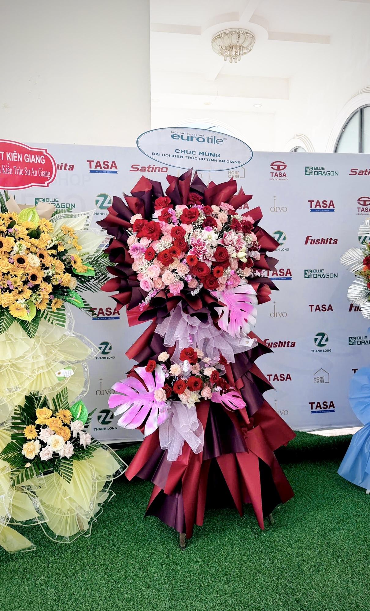 eurotile-kien- truc-su-An-Gia ng-2.JPG