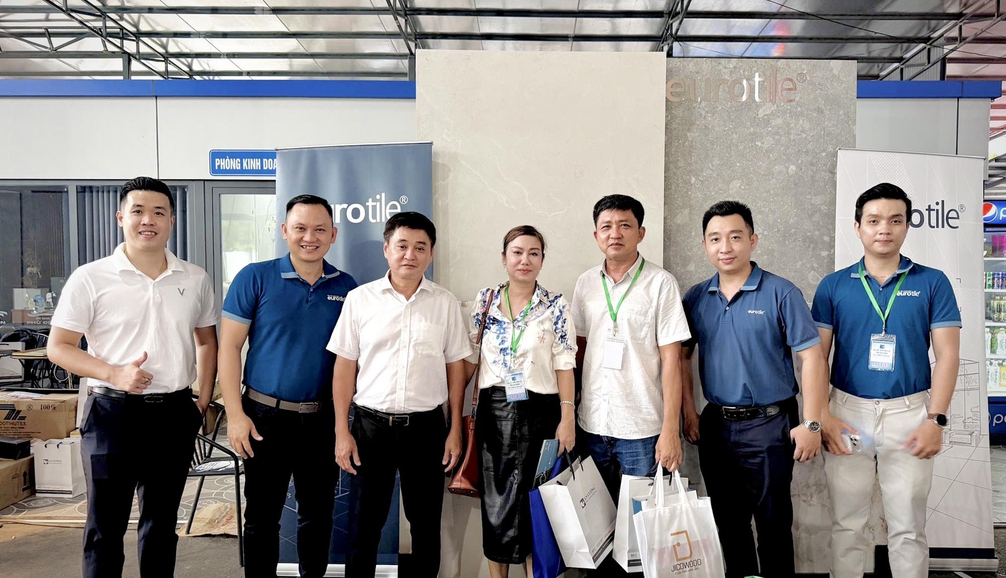 eurotile-kien- truc-su-An-Gia ng-4.JPG